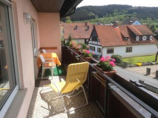 Freistehendes Ferienhaus Mit Südbalkon - Marktrodach - 1