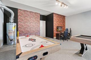 6 Bedrooms 5 Bathrooms Solterra 5271 Ww - 1