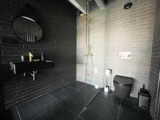 Luxe Studio - air-conditioned, quiet Prague suburb - 1