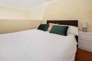 Simply THE BEST LOCATION - 8