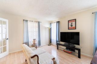 Spacious 4BR with Private Pool, Near Six Flags - San Antonio - 9