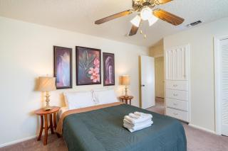 Spacious 4BR with Private Pool, Near Six Flags - San Antonio - 5