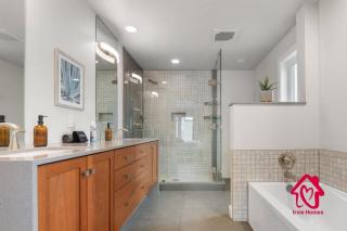 Charm of the Grande Oasis - An Irvie Home - 1