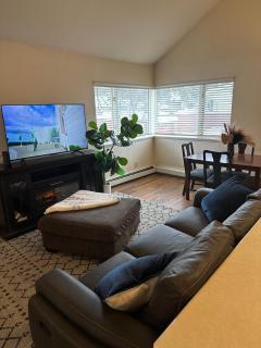 Cozy 3-Bed Retreat in Fairbanks - Fairbanks - 9