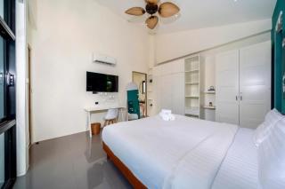 Luxury KING 3 BR, Gym, Sauna, BBQ, AirCon, 8 min Beach, Tennis Court, Boating Ave - Ban Pak Lak - 1
