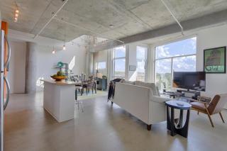 2-Story Loft with Views - 3