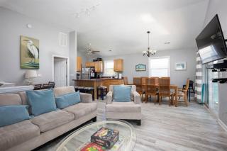 Short walk to Beach with Pool Game Room and Spa - Corolla - 6