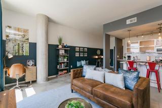 5M306- Mid Century Modern Condo - Nashville - 9