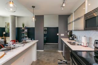 5M306- Mid Century Modern Condo - Nashville - 6
