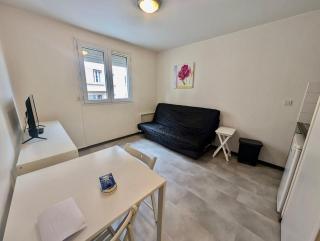 Studio near train station and downtown with free parking - Grenoble - 0