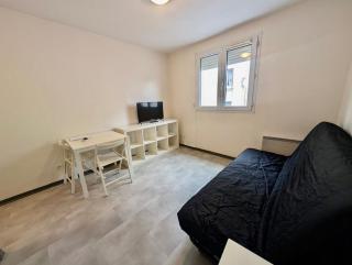Studio near train station and downtown with free parking - Grenoble - 2