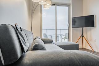 2BR Condo close to Eaton Center - 5