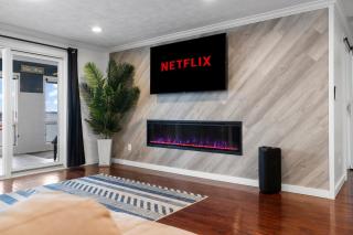 Million Dollar Views Bayshore Beach House with Opt RV Pads & More - Cedar - 8