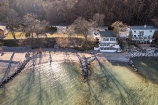 Million Dollar Views Bayshore Beach House with Opt RV Pads & More - Cedar - 3