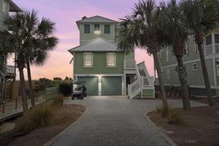 NEW- Gulf Front home 4 bed 4 bath - 5