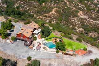 San Diego Getaway, Views Pool Hot Tub & Game Room - Valley Center - 0