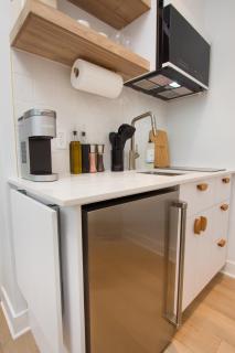 Studio #6 - Self Check-In - Plateau - St-Denis - Montreal - 5