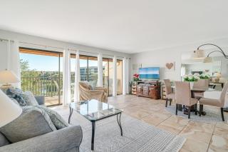 Stunning 2BR Lagoon-View Steps To Siesta Key Beach - 7