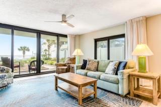 Steps to Paradise: Ground-floor 2BR/2BA beachfront condo, sleeps 8, Gulf views! - Panama City Beach - 0