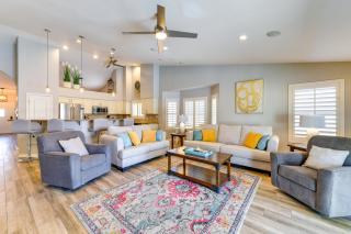 Bright North Phoenix Home with Private Yard and Pool! - Phoenix - 9
