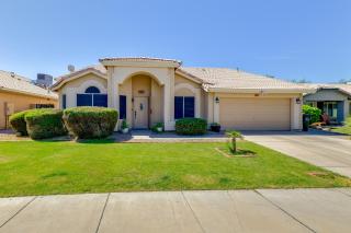Bright North Phoenix Home with Private Yard and Pool! - Phoenix - 8