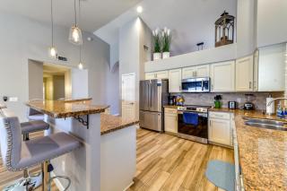 Bright North Phoenix Home with Private Yard and Pool! - Phoenix - 2