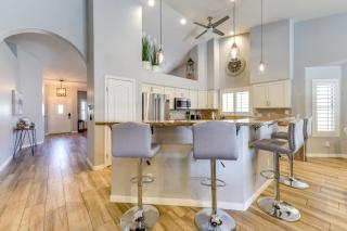 Bright North Phoenix Home with Private Yard and Pool! - Phoenix - 1