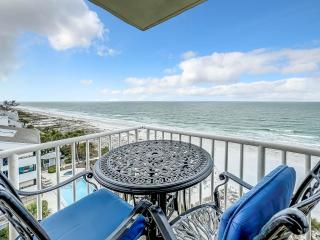 Oceanfront Condo Sleeps 6 Walk To Beach Pool - Clearwater Beach - 0