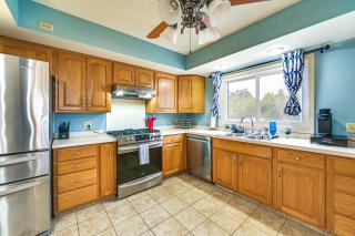 Screened Porch with River Views Belhaven Home! - Belhaven - 2