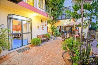 Comfy Retreat Stay and Walk to Malecon - La Paz - 0