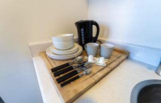 STAYSA Equipped studios near QE and UOB in GuestHouse close to the city! - Birmingham - 2