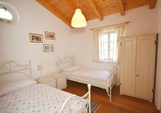 Großzügiges Ferienhaus Mit Pool Und Sonnenterrasse - Buici - 3