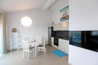 Neue Wohnung in Okrug Gornji und Meerblick - Trogir - 0