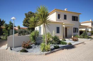 Vila Marquês Da Luz, Eine Ideale Villa Für Gäste, Die Ruhe Und Entspannung In Angenehmem Ambiente Suchen - Montinhos da Luz - 9