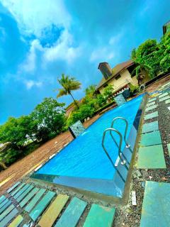 MOUNTAIN BREEZE VILLa - Lonavala - 7