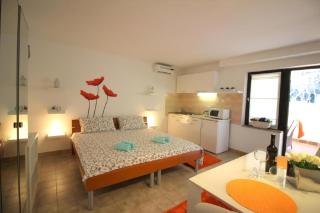 Studioapartment Sabina Mit Grill, Am Waldrand - Poreč - 5