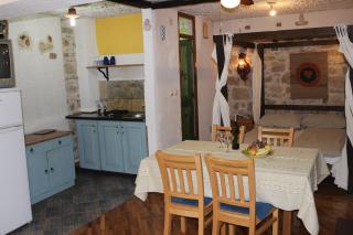 Nette Wohnung In Betina Mit Terrasse Und Whirlpool - Betina - 0