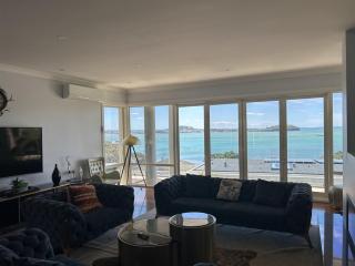Orakei Grandeur Mansion with Sea Views & Pool - Auckland - 2