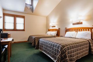 Chico Hot Springs Resort - - 6