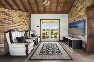 Wine Country Homestead - Spacious Retreat - Nulkaba - 3
