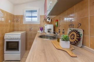 Apartmani Alaga B - Tribunj - 6