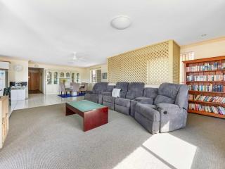 2BRM Unit in Bribie Island - Bellara - 9