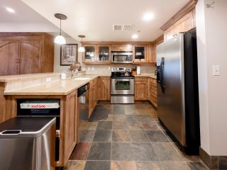 Alpine Haven Retreat Ski-In Ski-Out Oasis Pool - Park City - 5