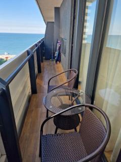 Orby City Seafront Luxury Stay - 8