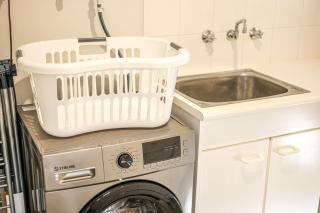 StayAU Gorgeous 5BR Pet Friendly BBQ Home Geelong - 7