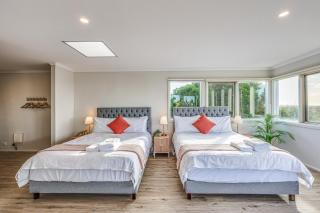 StayAU Gorgeous 5BR Pet Friendly BBQ Home Geelong - Leopold - 6