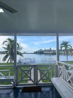 Taumeasina Coconut Terrace Villa 1 - Apia - 4