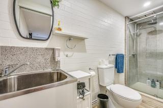 StayAU Cozy & Stylish 1 BRM Studio in Leopold - 3