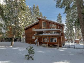 Handcrafted Tahoe Retreat Walk to Beach & Ski - Tahoe City - 6