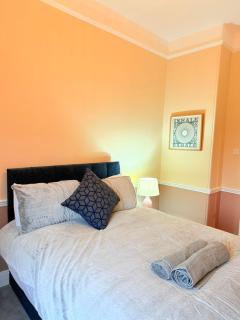 The Platform Penthouse - 3 Bedroom - Sleeps 6 - Saltburn-by-the-Sea - 7